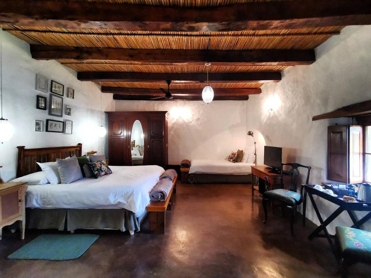Jan Harmsgat Hotel Swellendam Bagian luar foto