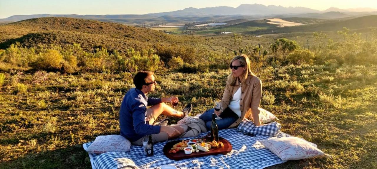 Jan Harmsgat Hotel Swellendam Bagian luar foto