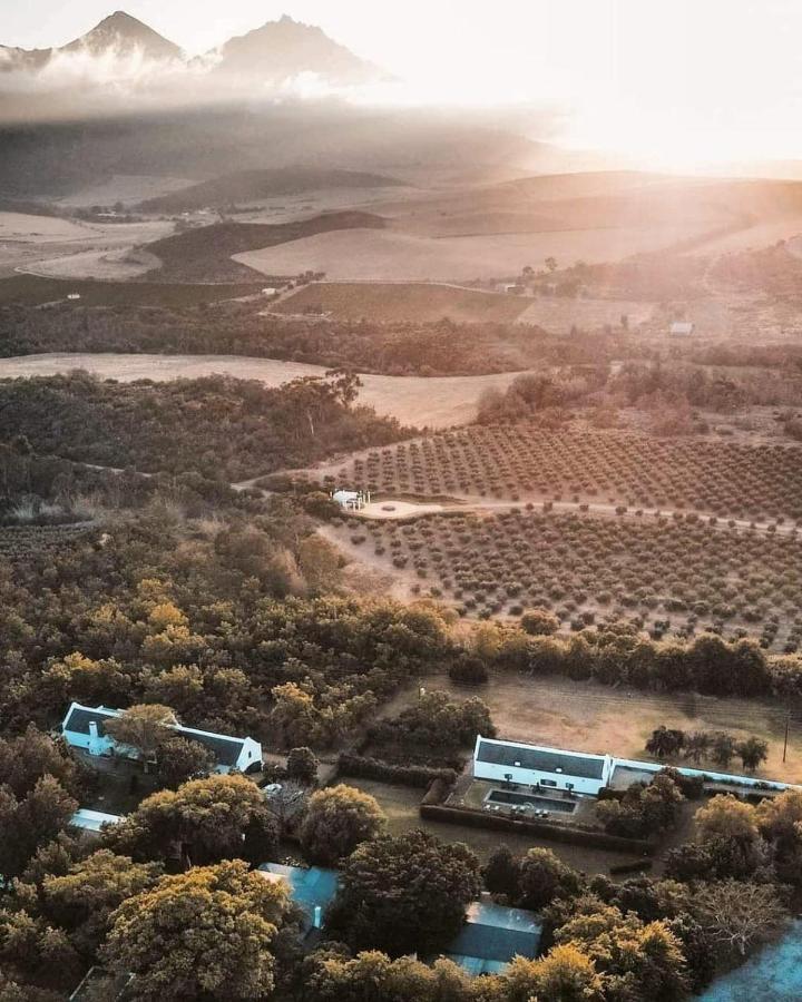 Jan Harmsgat Hotel Swellendam Bagian luar foto
